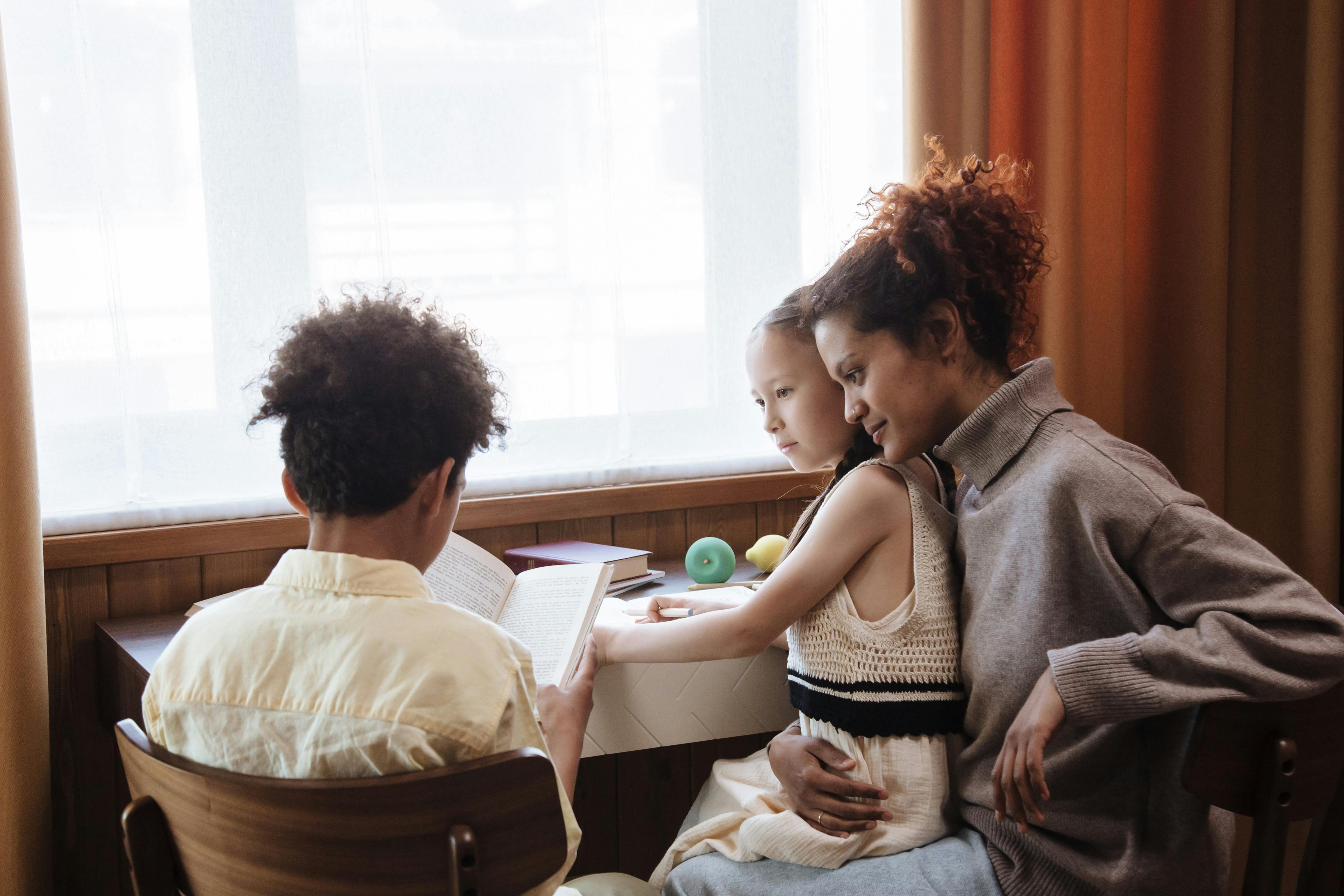 6 Homeschool Hacks That Save My Sanity When the Weather Turns Cold